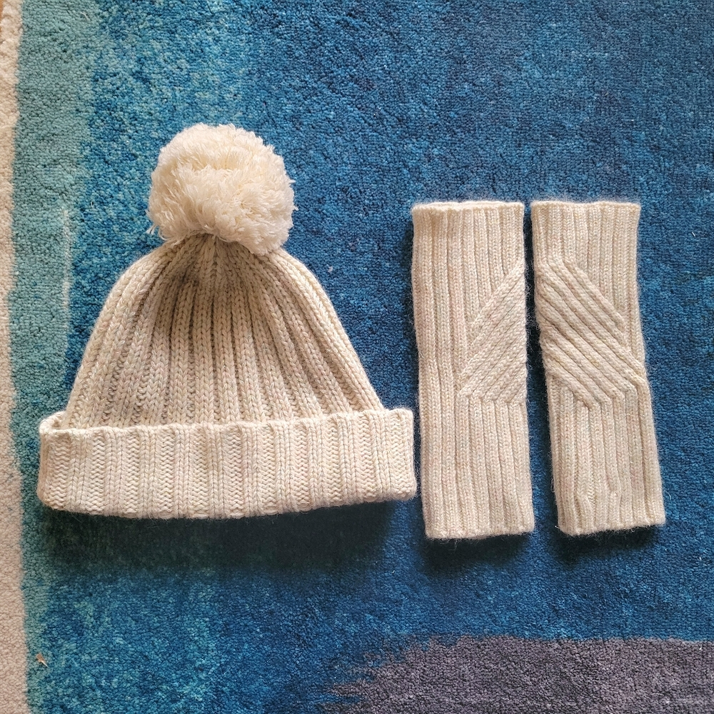 UGG Ivory Cream Metallic Shimmer Cable Knit Arm Warmers & Pom Pom Beanie Set
